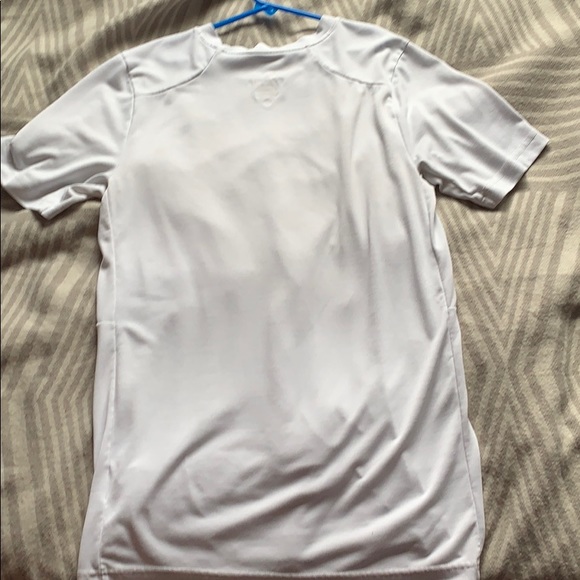 COPY - Nike DRI-FIT Training T-Shirt - Picture 2 of 6